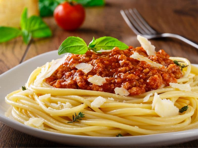 Can Cats Eat Spaghetti Bolognese? Waldo's Friends